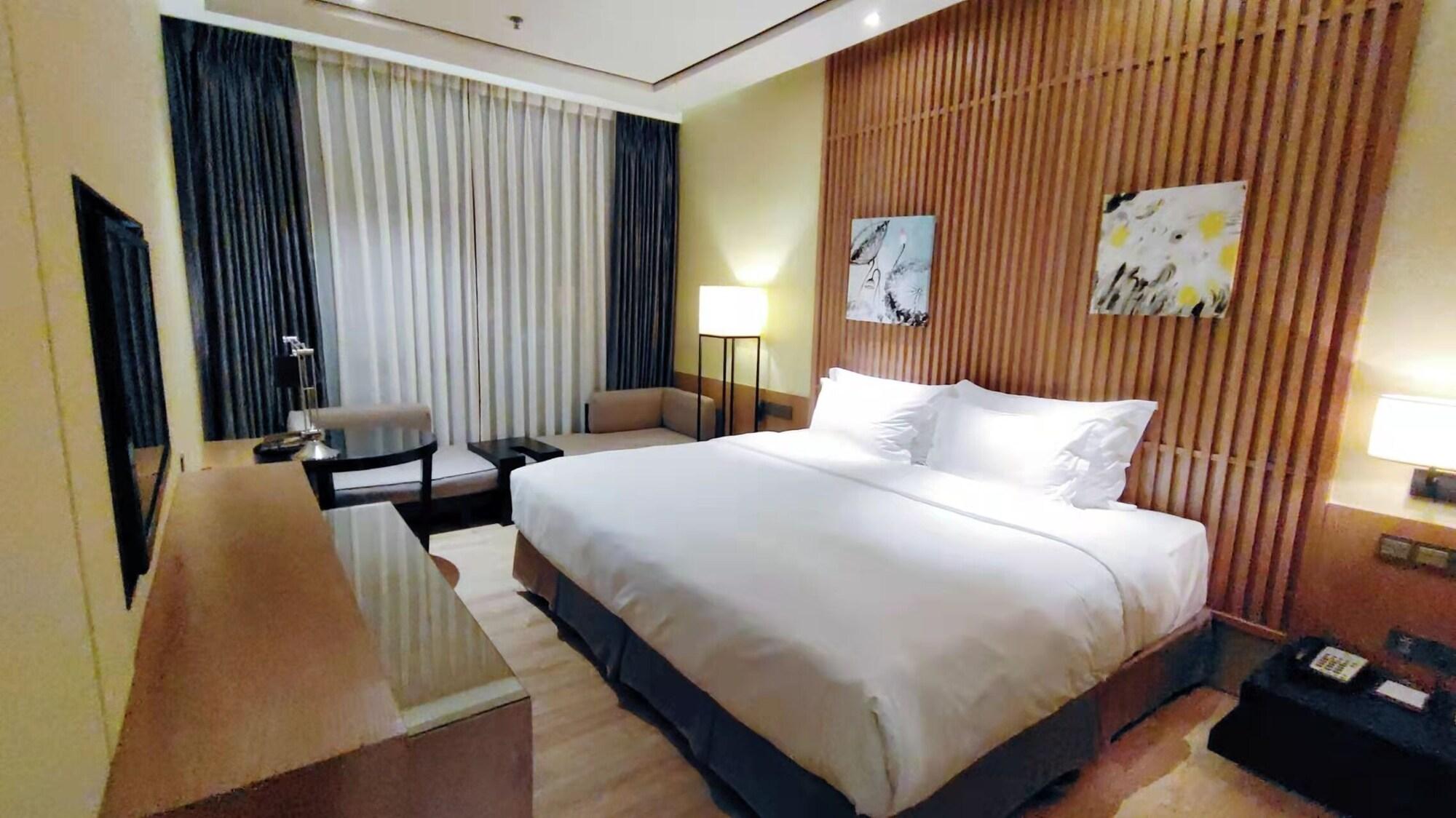 Zhuhai Palm Spring Hotel Экстерьер фото